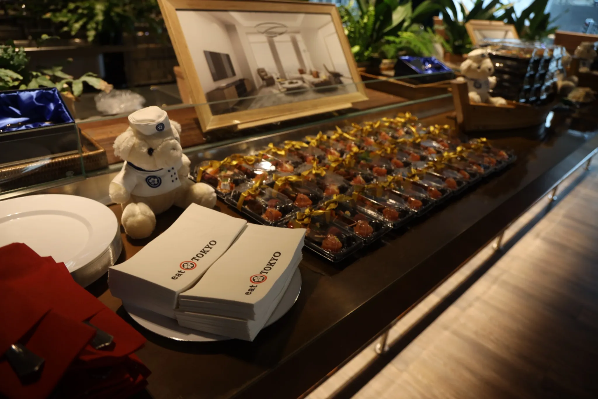 Individually boxed catering laid out for guests